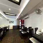 Hotel Om Sai Palace
