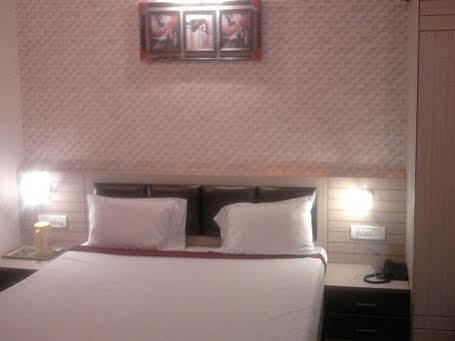Om Sai Palace 2* Agra (Uttar Pradesh)
